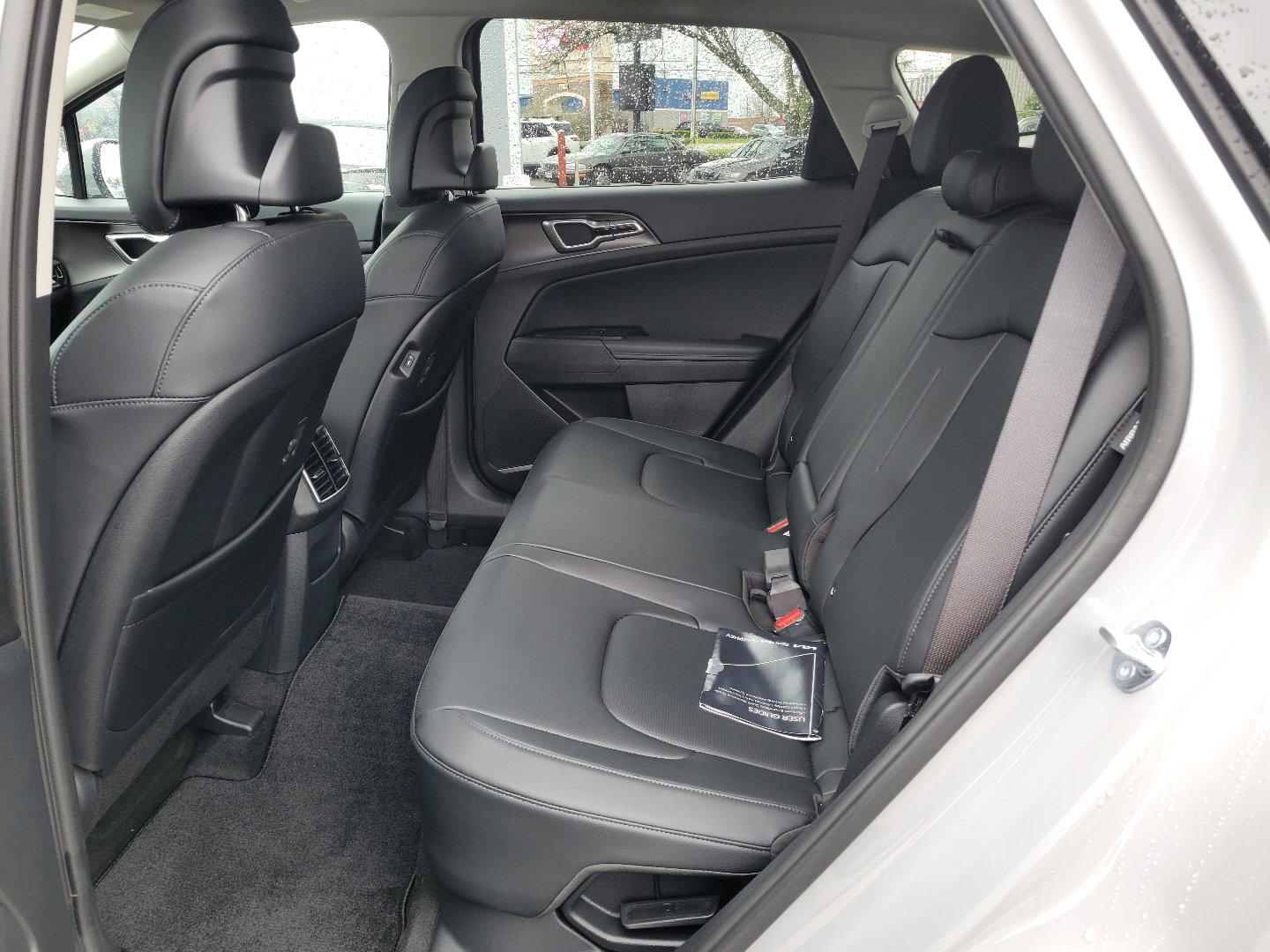 Used 2026 Kia Sportage EX w/ EX Panoramic Sunroof Package image 12