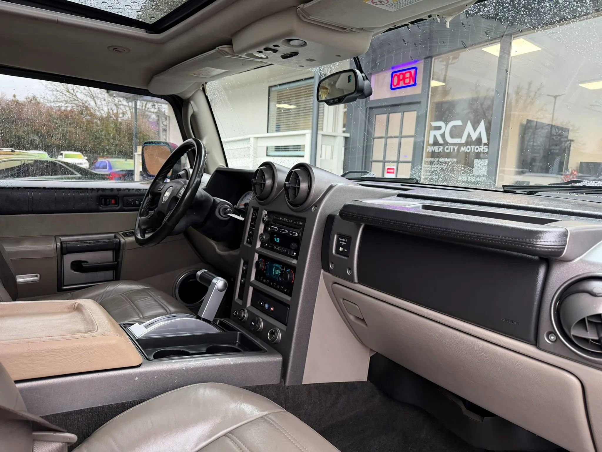 Used 2004 HUMMER H2 w/ Preferred Equipment Group AWD/4WD image 27