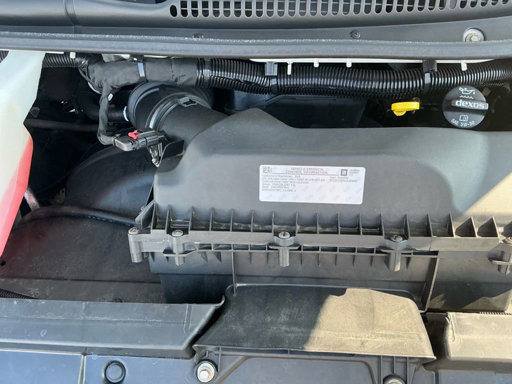 Used 2018 Chevrolet Express 2500 image 25