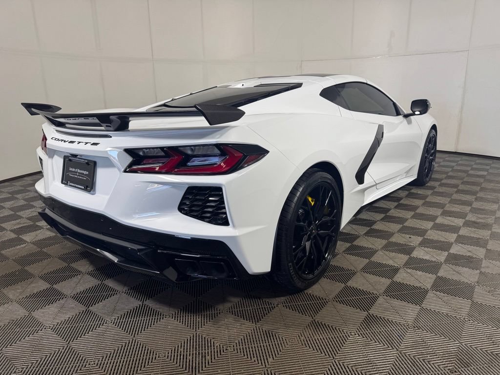Used 2025 Chevrolet Corvette Stingray Premium Cpe RWD image 5