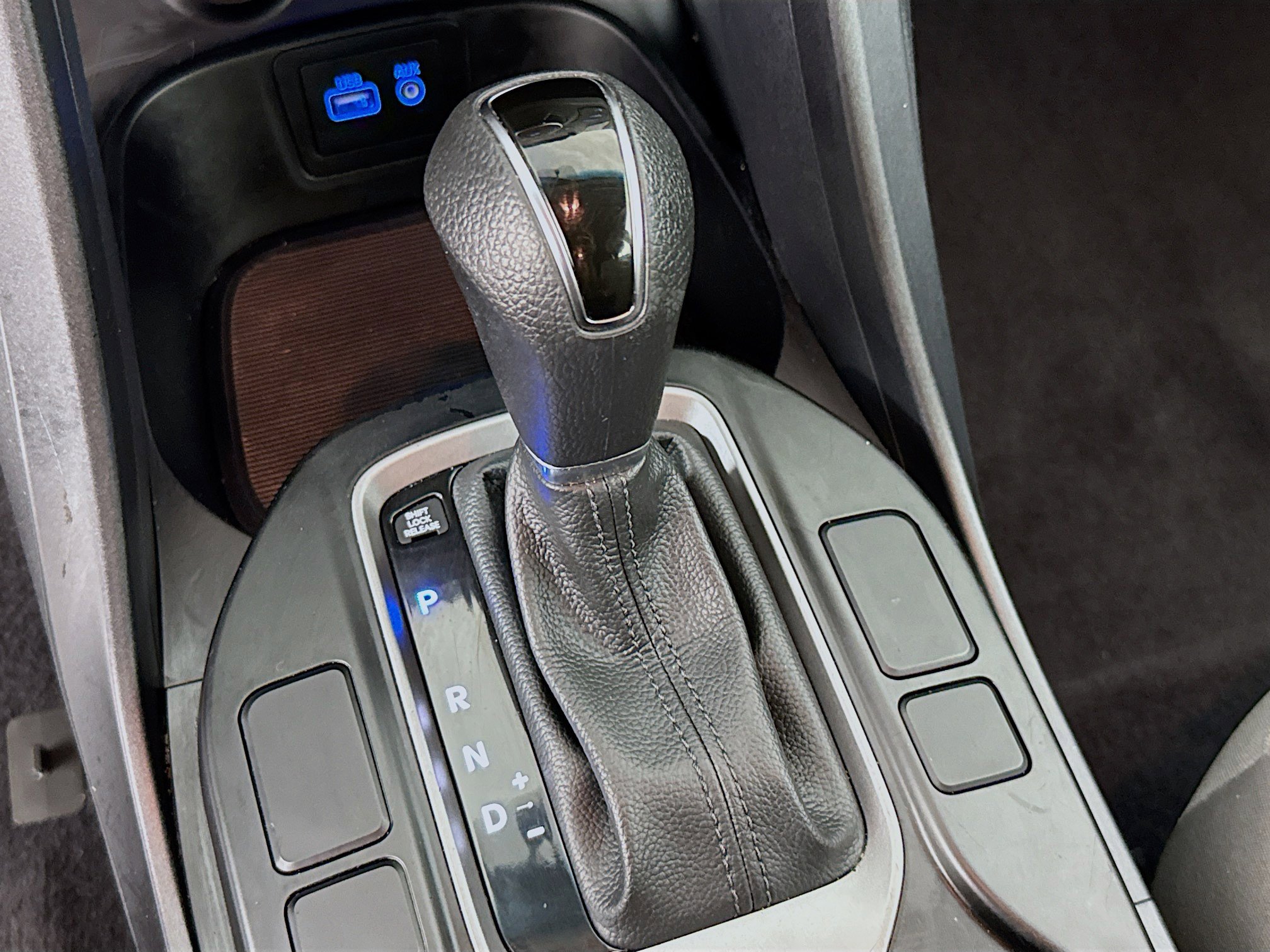 Used 2017 Hyundai Santa Fe Sport image 19