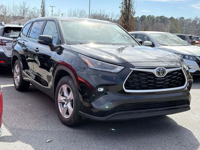 Used 2024 Toyota Highlander LE image 6