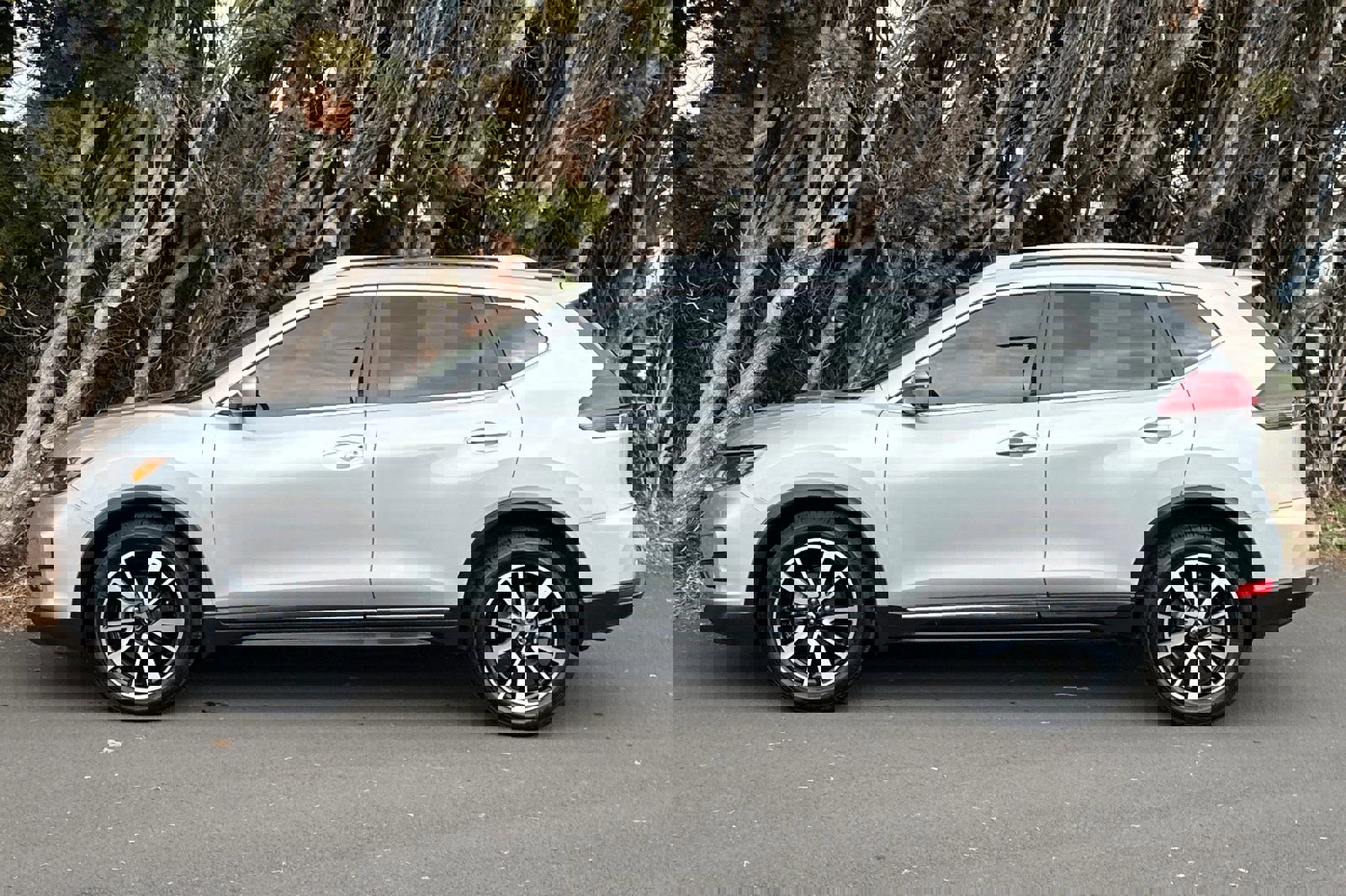 Used 2020 Nissan Rogue SL image 7