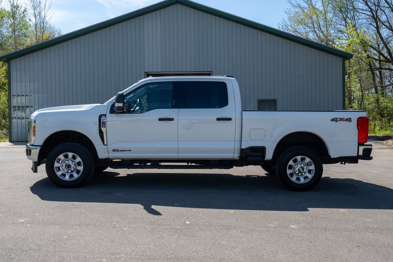 Used 2024 Ford F250 XLT AWD/4WD image 6