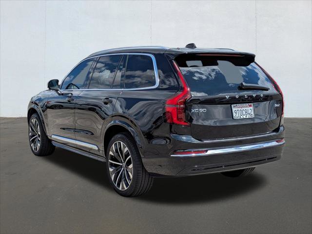 Used 2025 Volvo XC90 B6 Ultra w/ Protection Package Premier image 3