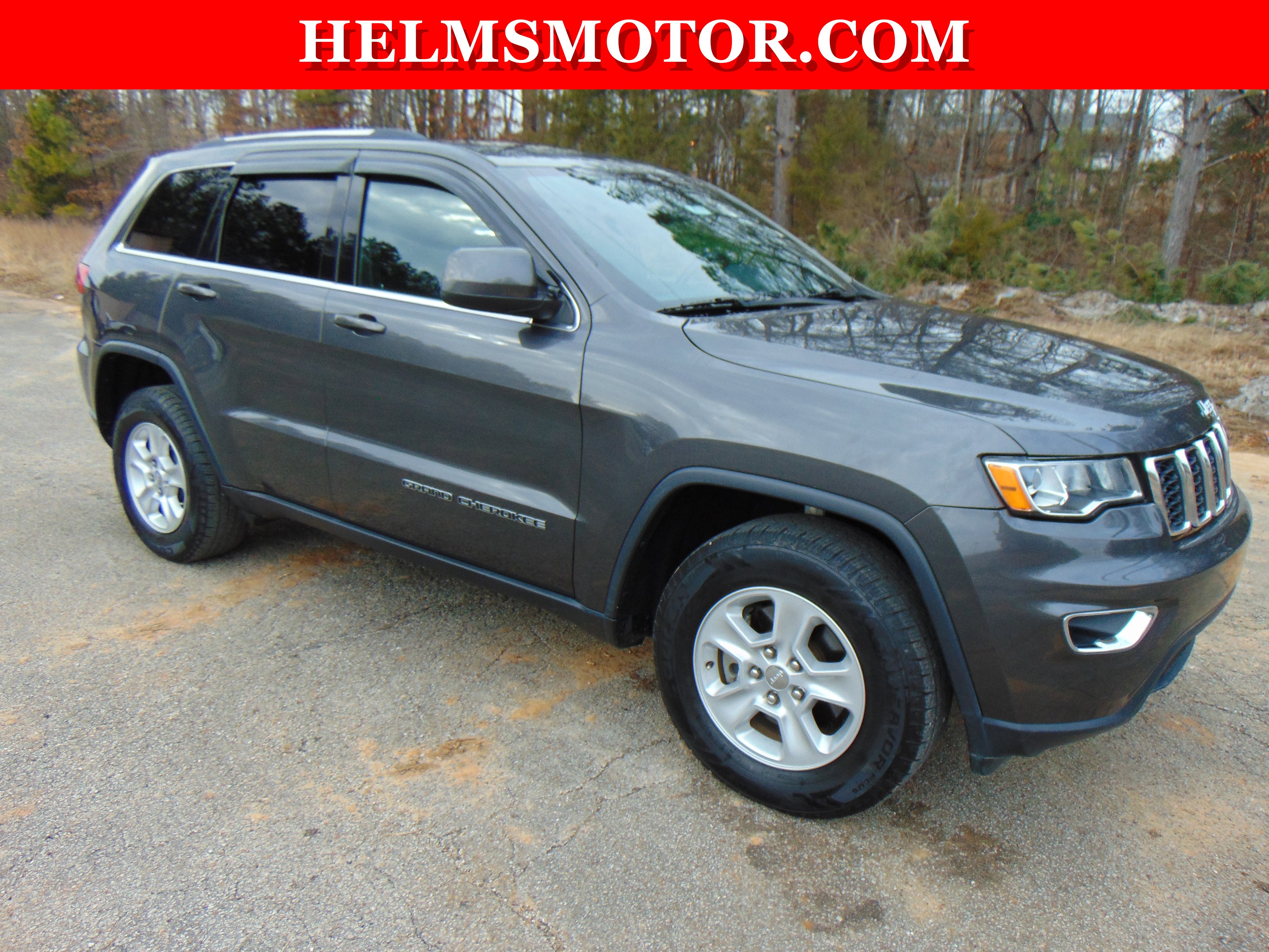 Certified 2017 Jeep Grand Cherokee Laredo w/ Quick Order Package 2BE image 12