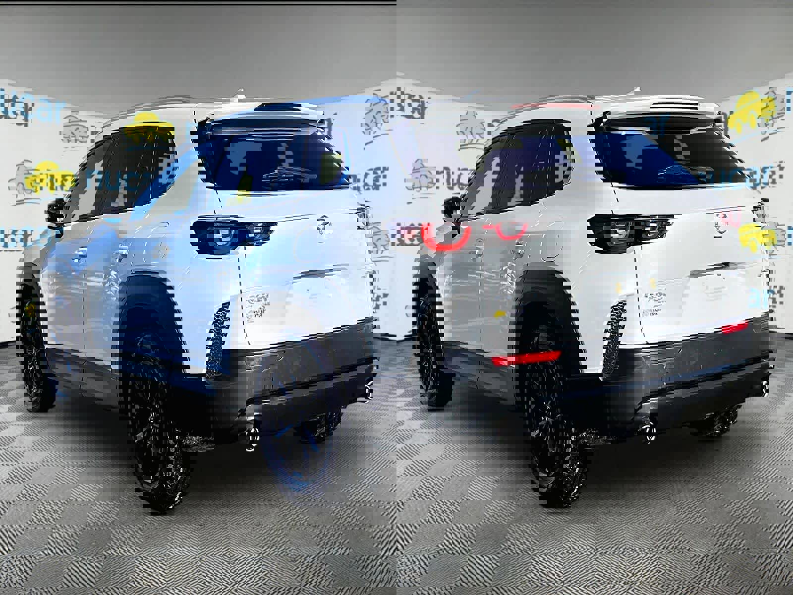 Used 2025 MAZDA CX-50 AWD 2.5 S w/ Premium Package image 4