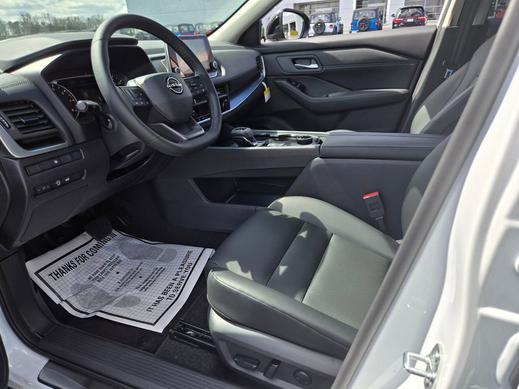 New 2026 Nissan Rogue SV image 4