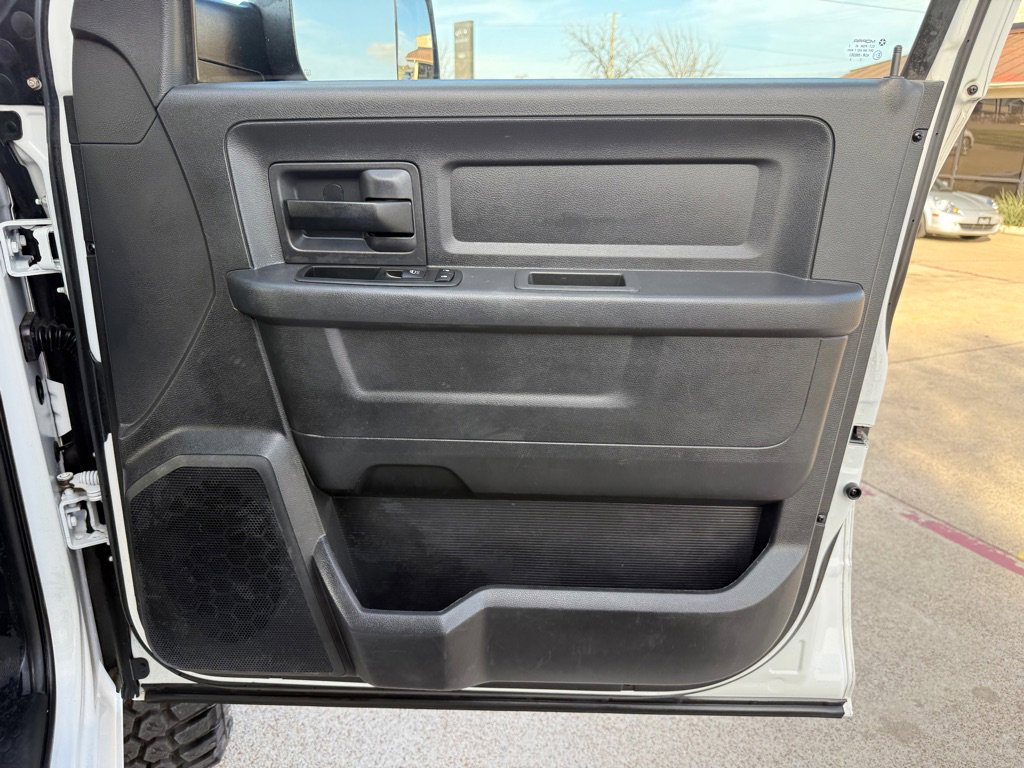 Used 2012 RAM 2500 ST w/ Chrome Appearance Group image 23