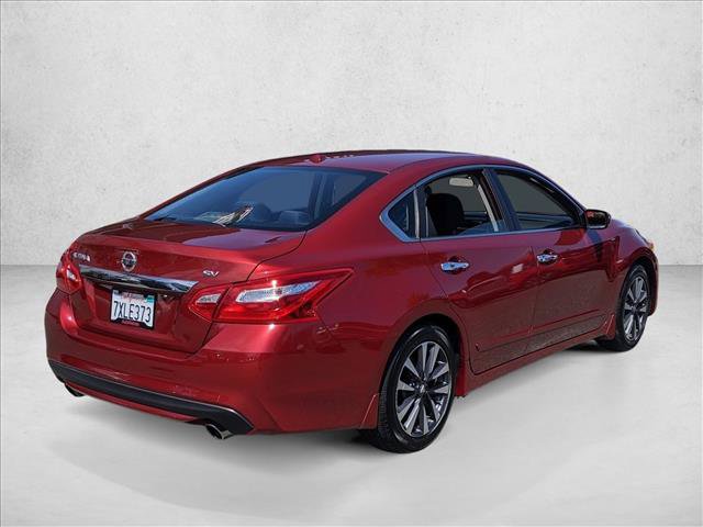 Used 2017 Nissan Altima 2.5 SV FWD image 5