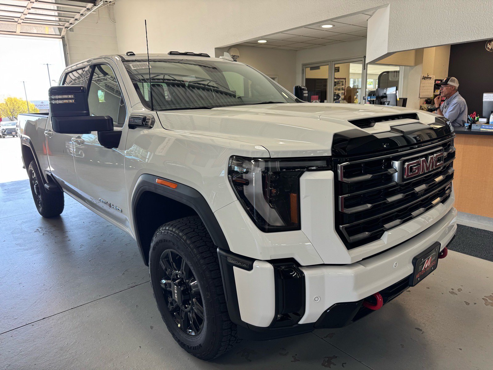 New 2026 GMC Sierra 2500 AT4 w/ AT4 Premium Plus Package AWD/4WD image 3