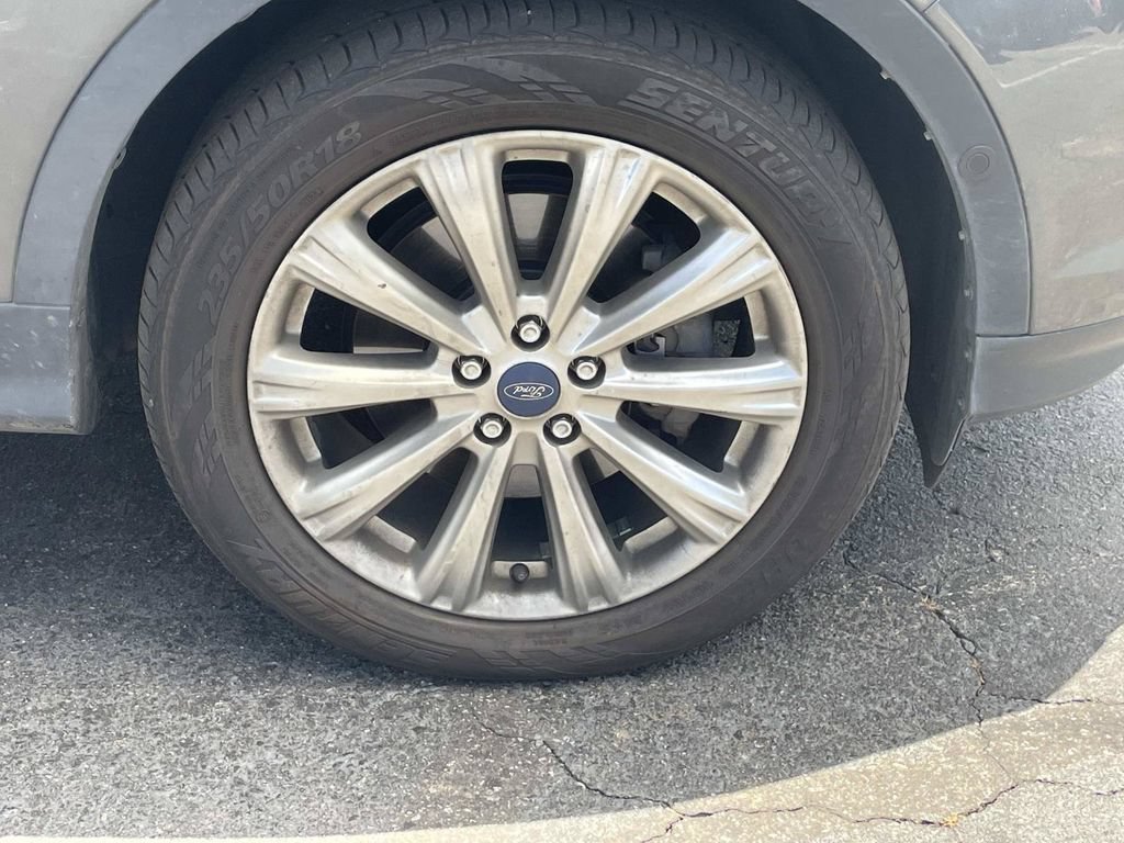 Used 2018 Ford Escape Titanium AWD/4WD image 10