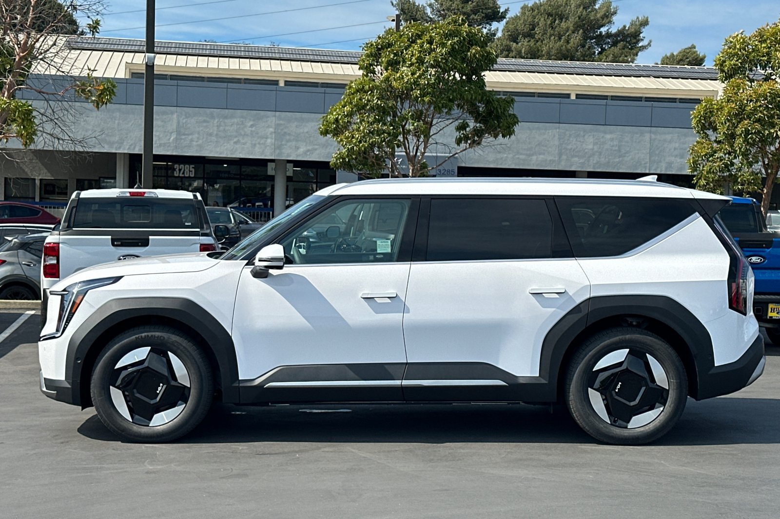 New 2026 Kia EV9 Wind AWD/4WD image 7