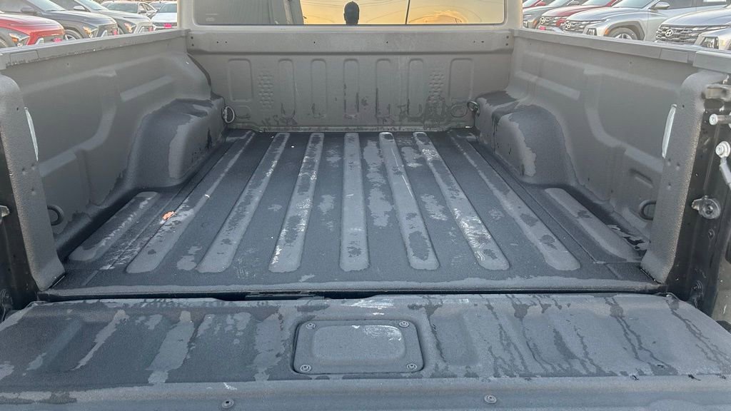 Used 2024 Jeep Gladiator Willys image 25