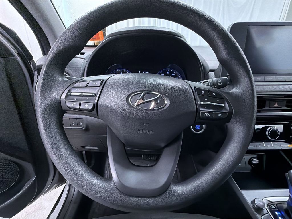 Used 2023 Hyundai Kona SEL image 7