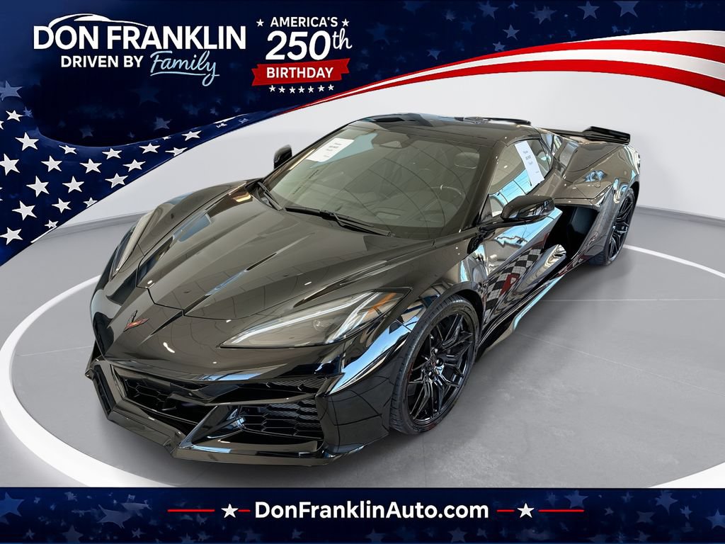 Used 2025 Chevrolet Corvette Z06 RWD image 1