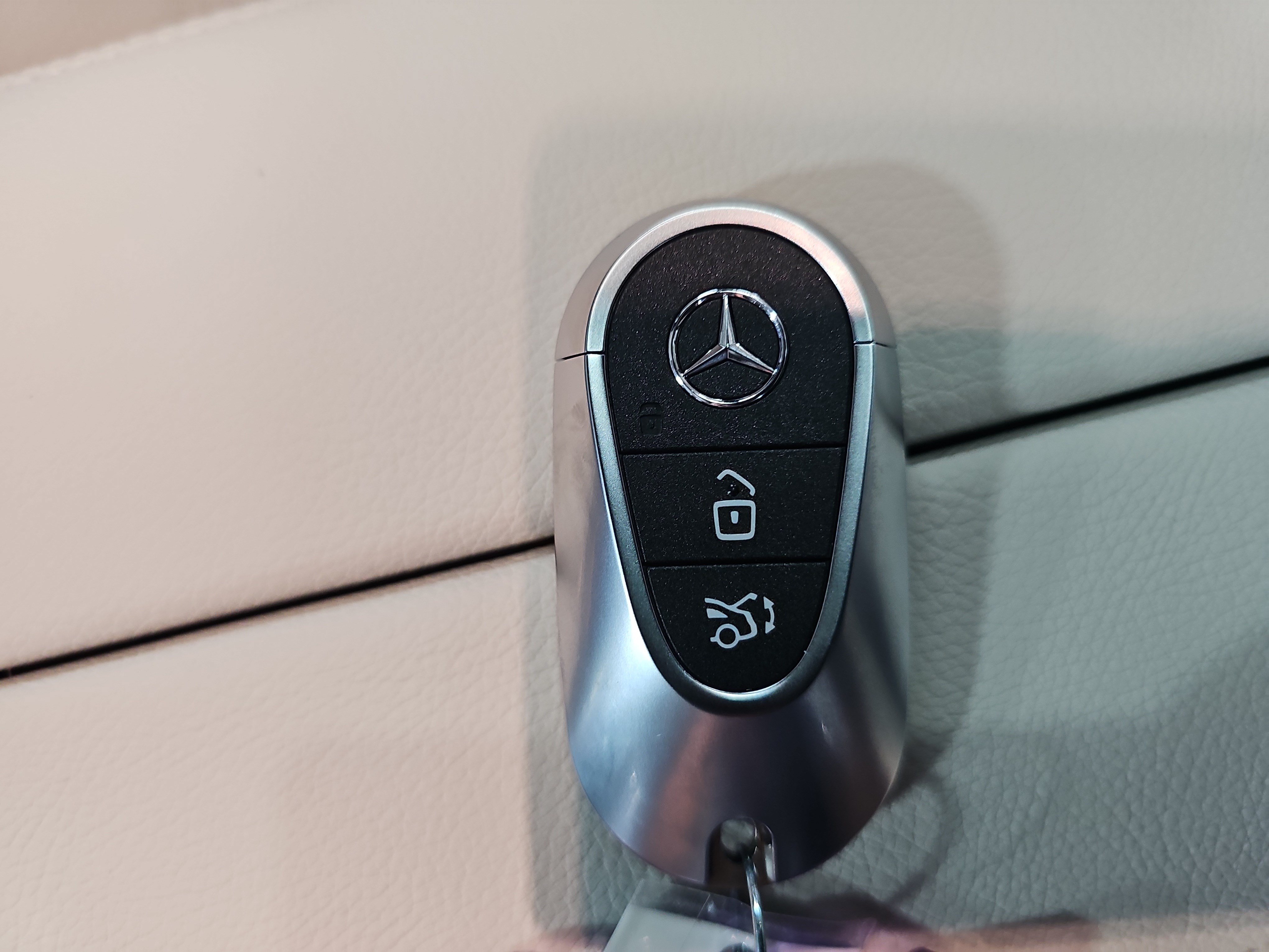 New 2026 Mercedes-Benz C 300 4MATIC Sedan image 36