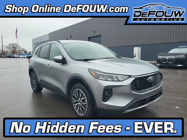 Used 2024 Ford Escape SE image 1