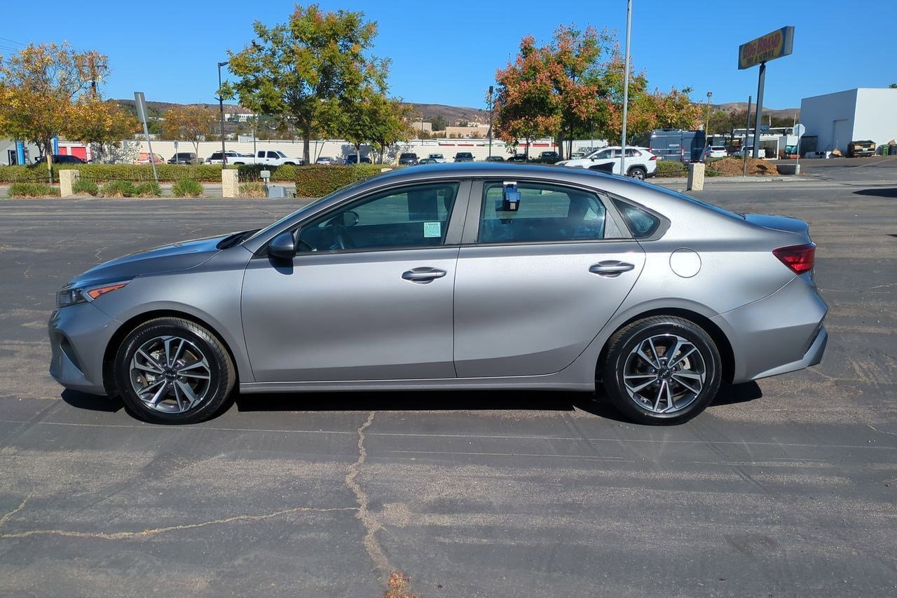 Certified 2023 Kia Forte LXS image 9