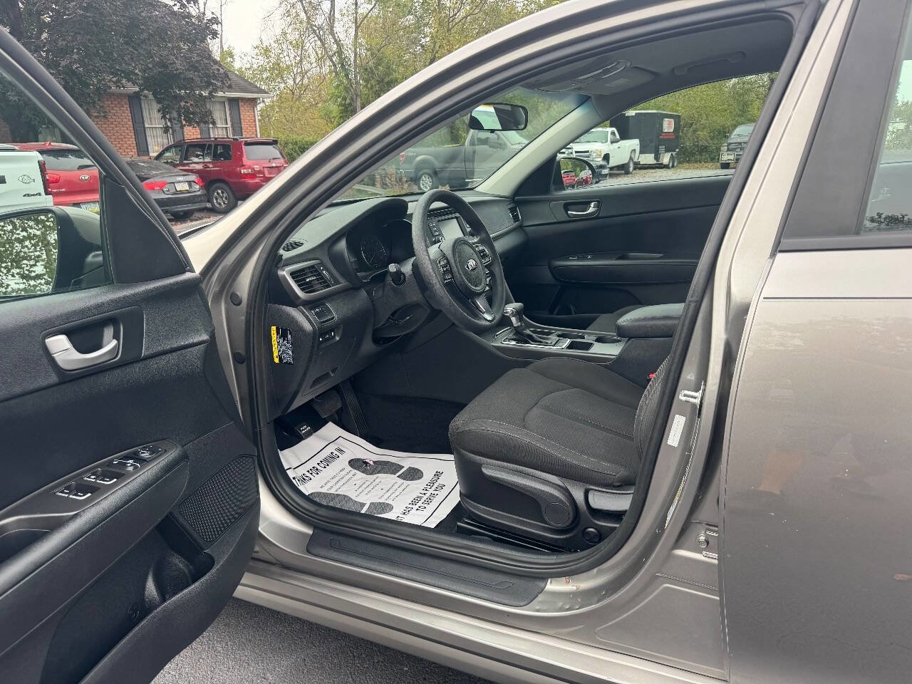 Used 2016 Kia Optima LX image 8