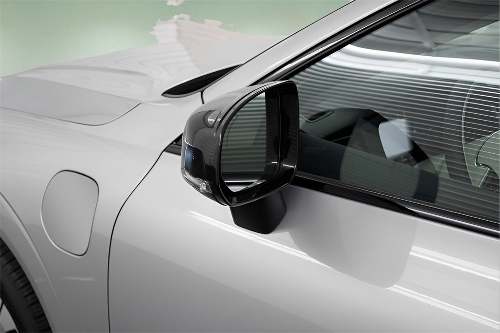 Certified 2025 Volvo XC60 T8 Core w/ Protection Package Premier image 10