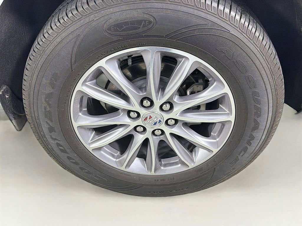 Used 2024 Buick Enclave Premium image 34