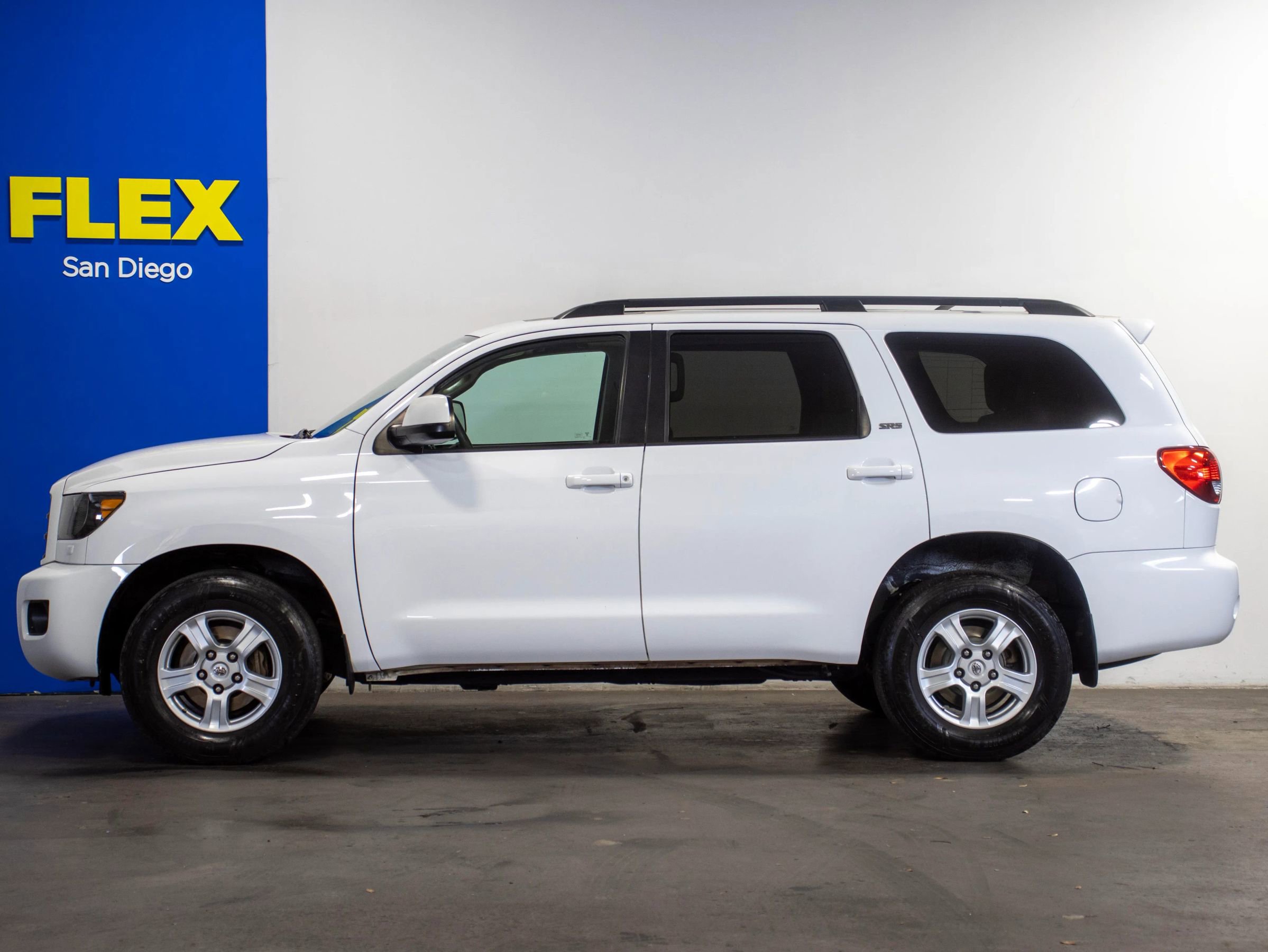 Used 2014 Toyota Sequoia SR5 image 2