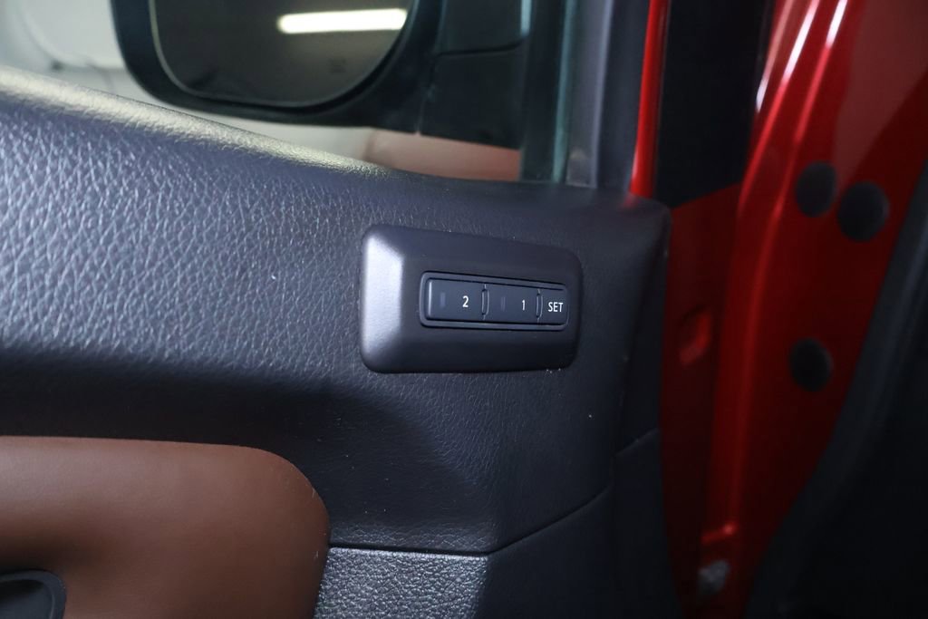 Used 2018 Nissan Titan Platinum Reserve image 13