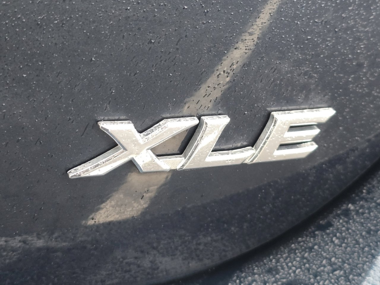 Used 2020 Toyota Camry XLE image 12