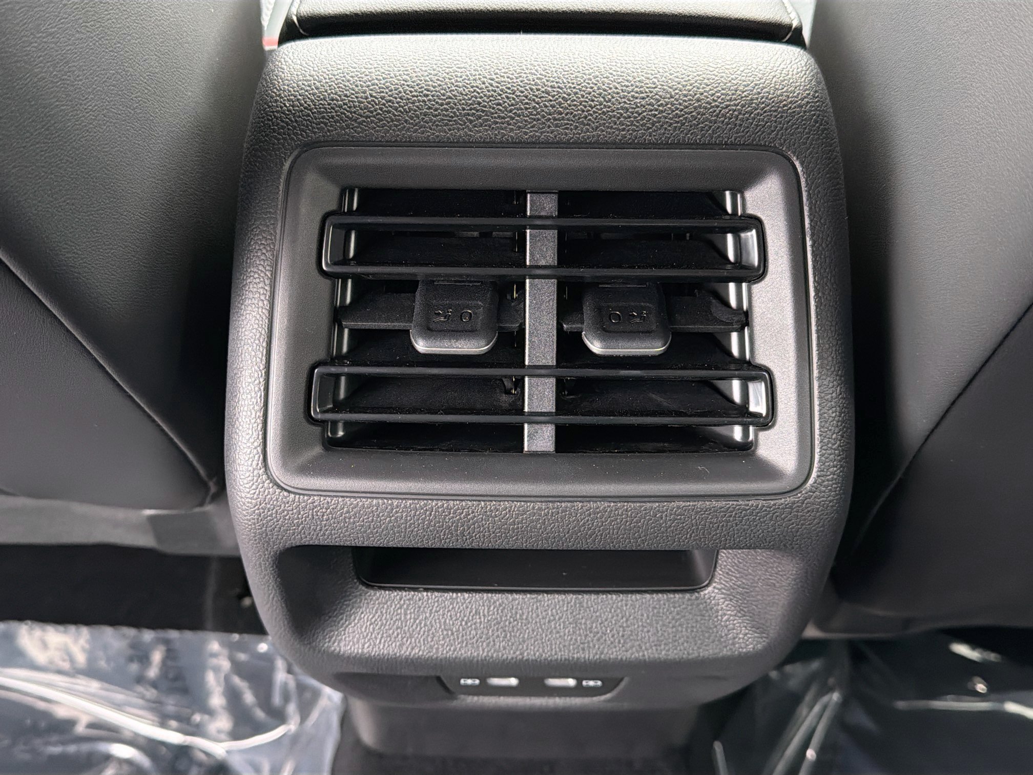 New 2026 Volkswagen Tiguan SE R-Line FWD image 20