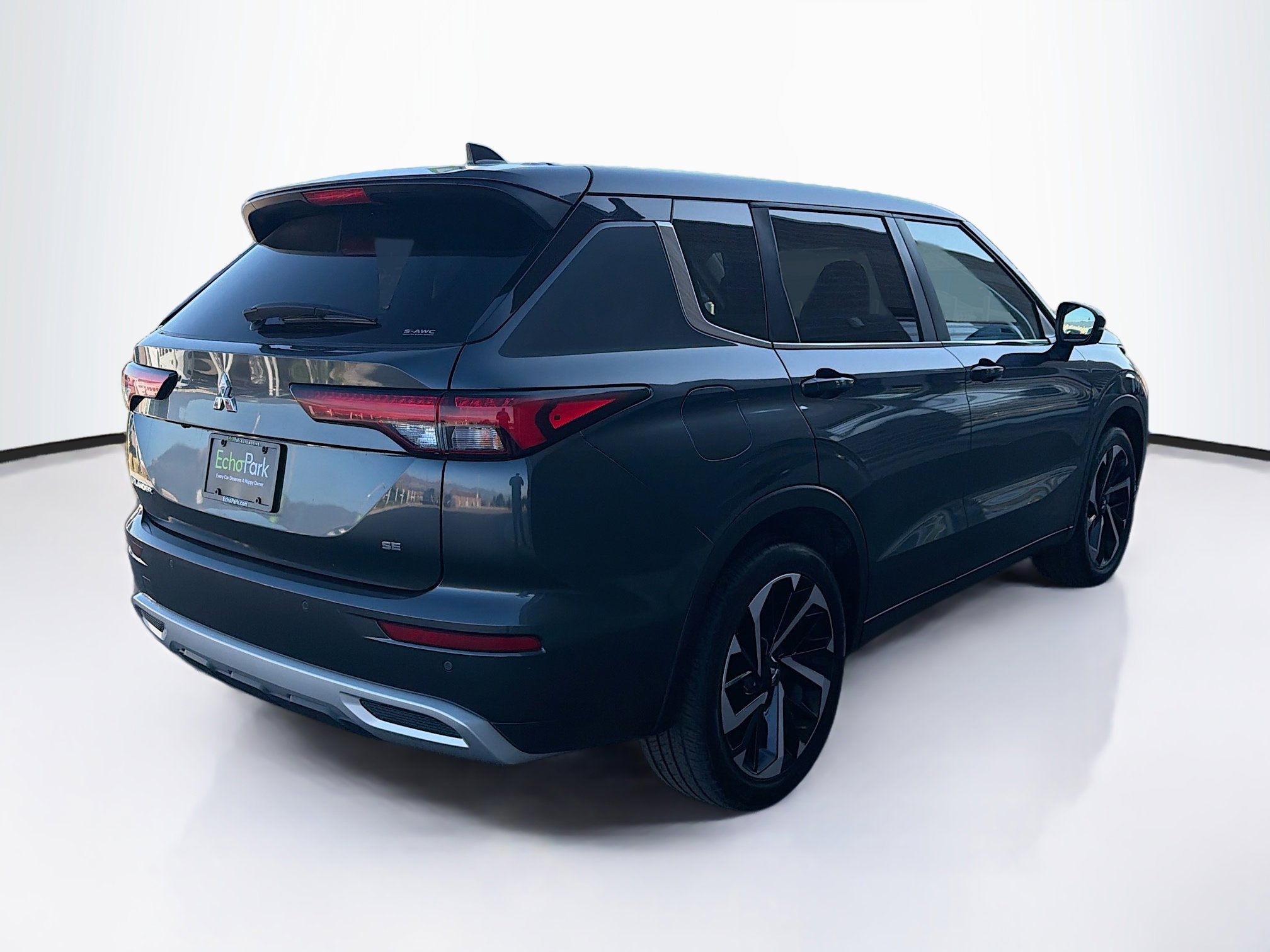 Used 2024 Mitsubishi Outlander SE AWD/4WD image 9