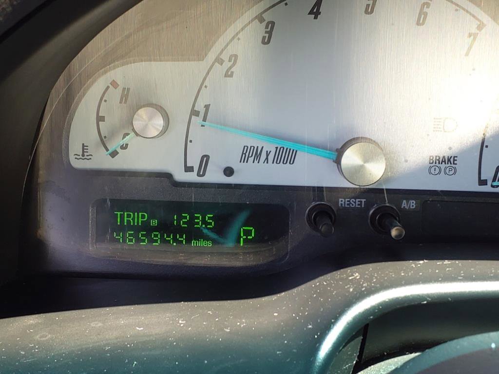 Used 2002 Ford Thunderbird Deluxe image 13