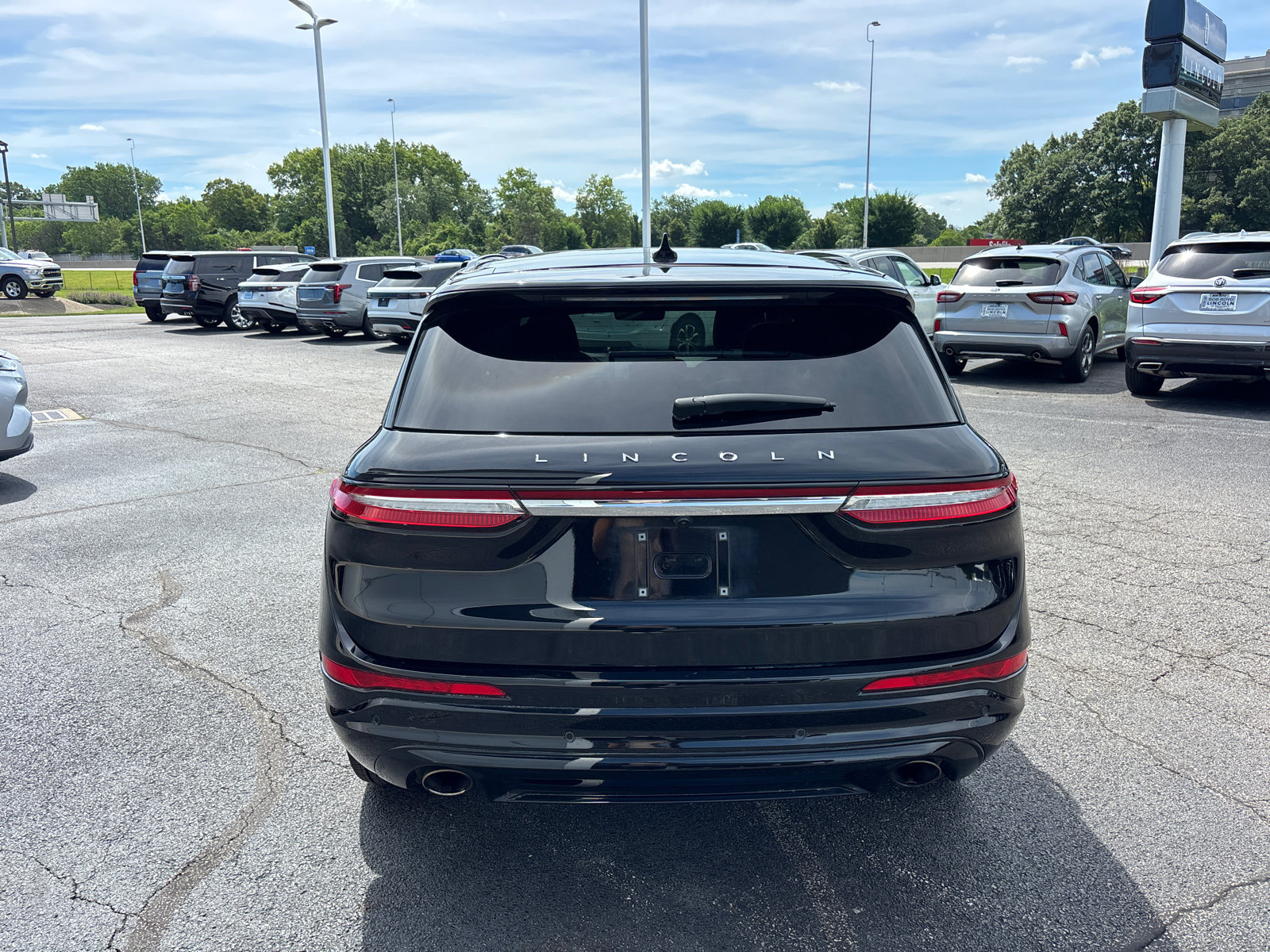 Certified 2023 Lincoln Corsair Reserve w/ Equipment Group 201A AWD/4WD image 6