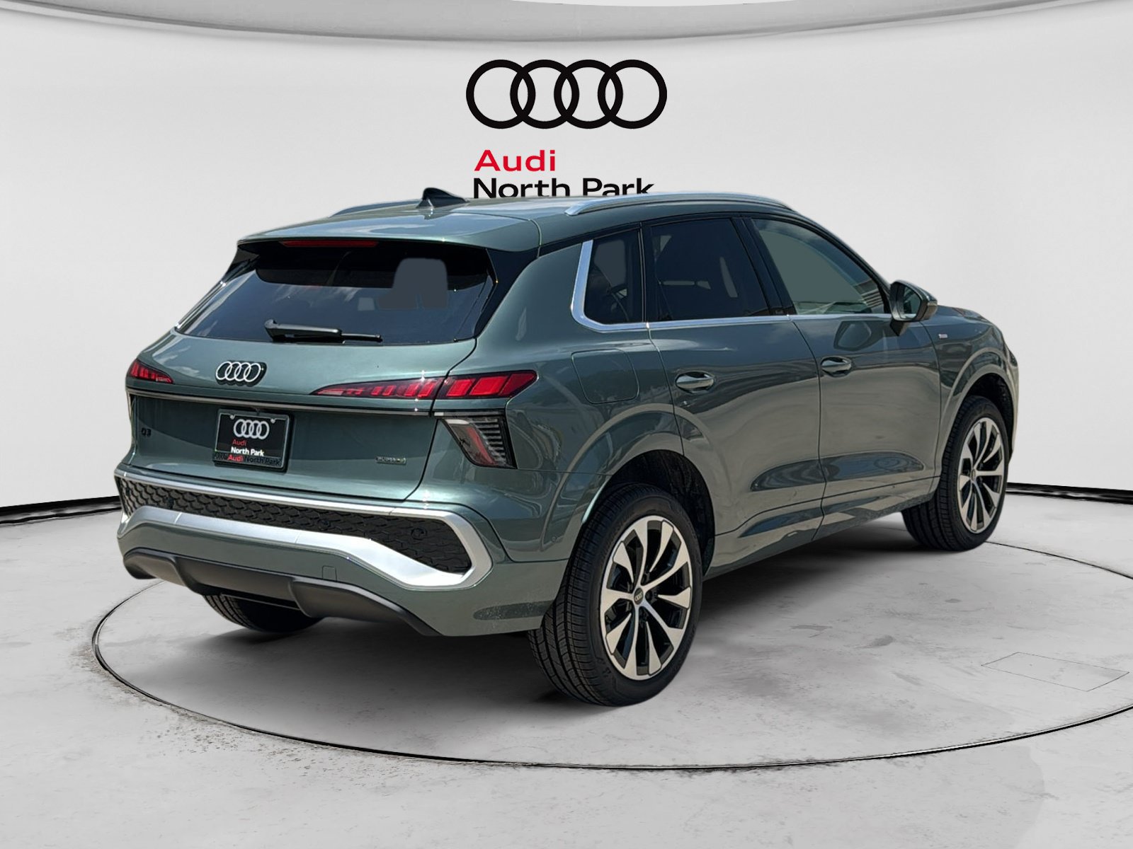 New 2026 Audi Q3 quattro 2.0T AWD/4WD image 7