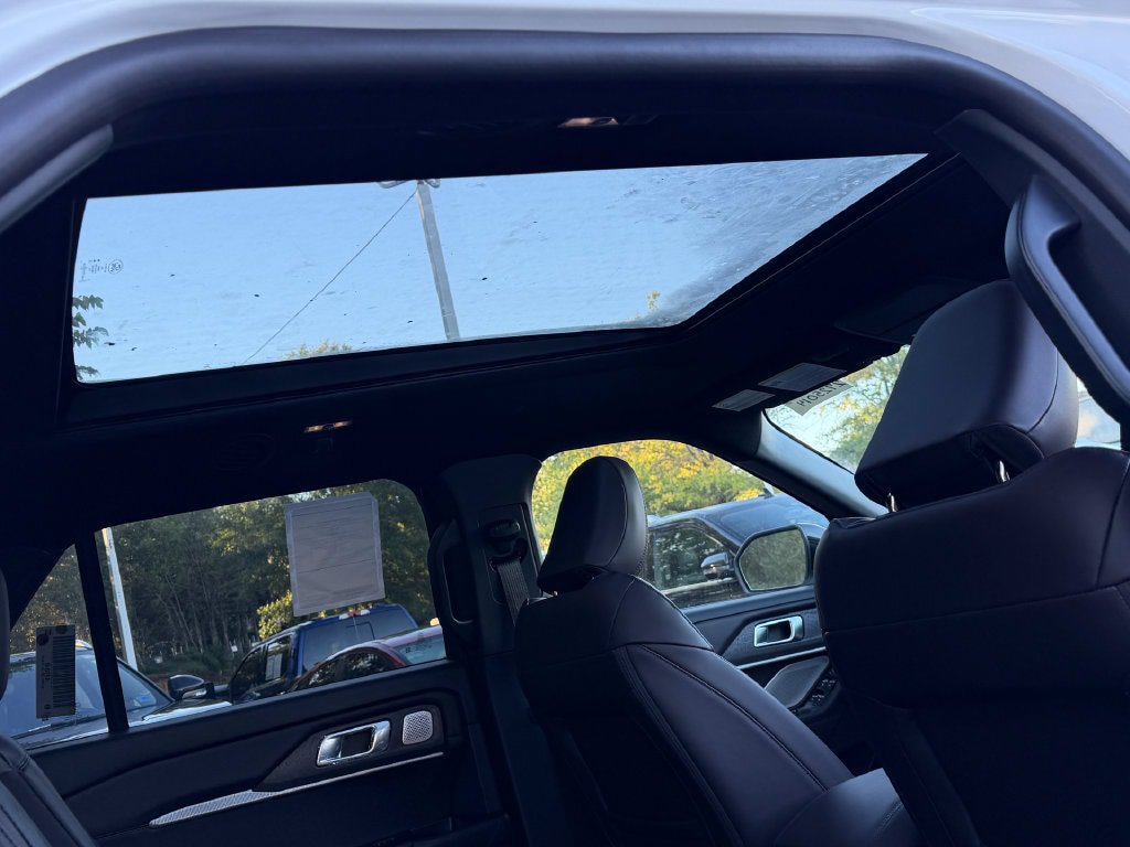 New 2026 Ford Explorer Platinum AWD/4WD image 15