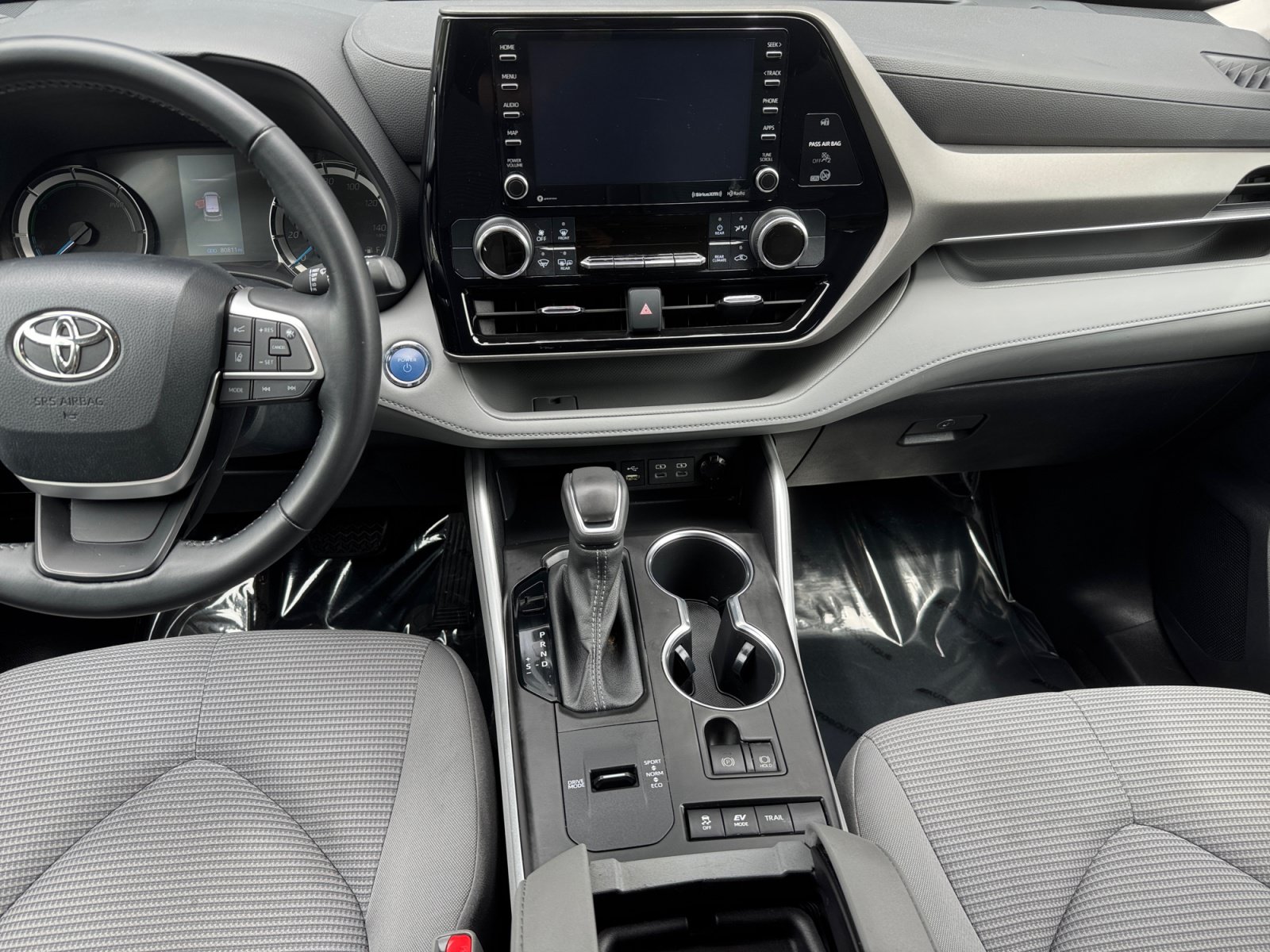Used 2022 Toyota Highlander LE AWD/4WD image 12