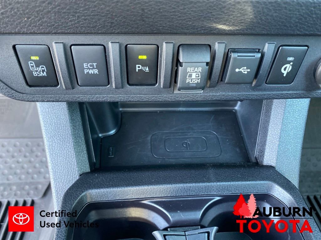 Used 2022 Toyota Tacoma TRD Off-Road w/ Technology Package AWD/4WD image 42