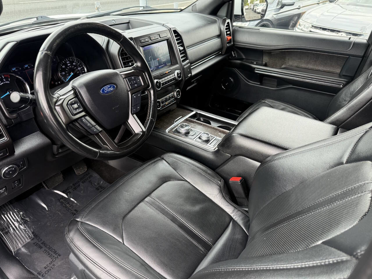 Used 2020 Ford Expedition Limited image 7