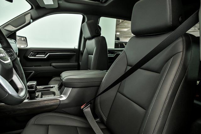 New 2026 GMC Sierra 1500 SLT w/ SLT Premium Package image 9