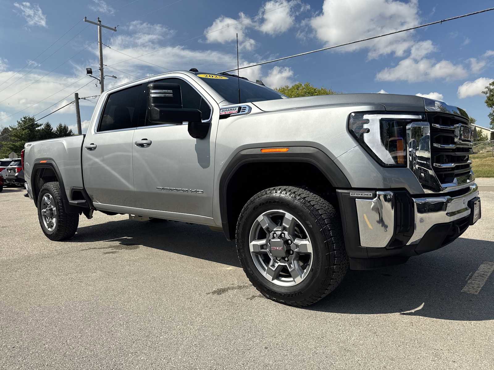 Used 2025 GMC Sierra 2500 SLE w/ SLE Value Package; image 4