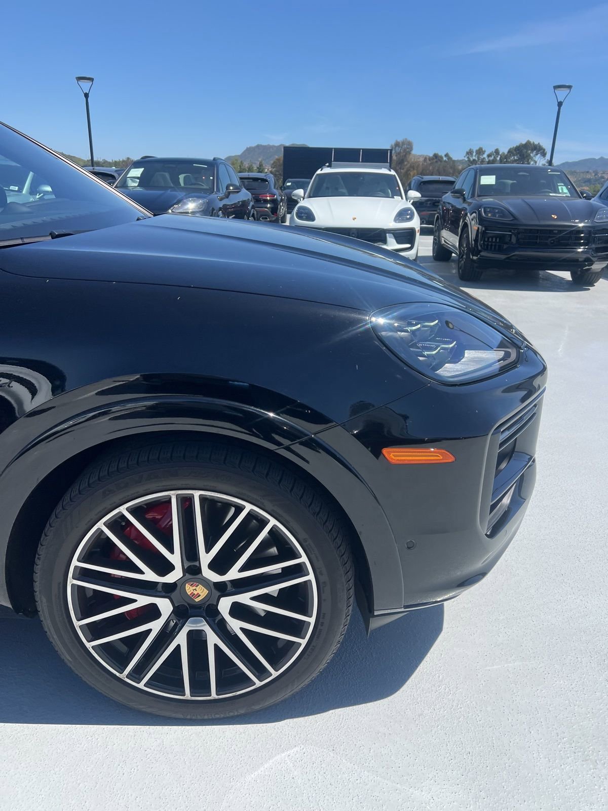 Used 2024 Porsche Cayenne Turbo image 33