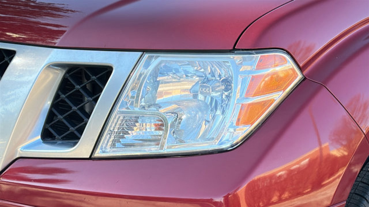 Certified 2020 Nissan Frontier PRO-4X w/ Pro-4x Utility Package image 4