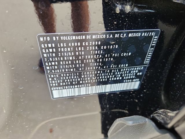 New 2025 Volkswagen Taos SE AWD/4WD image 10