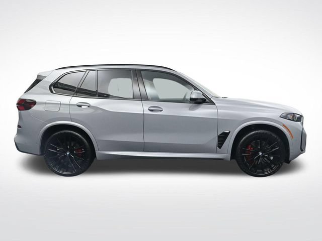 New 2026 BMW X5 xDrive40i w/ M Sport Package AWD/4WD image 3