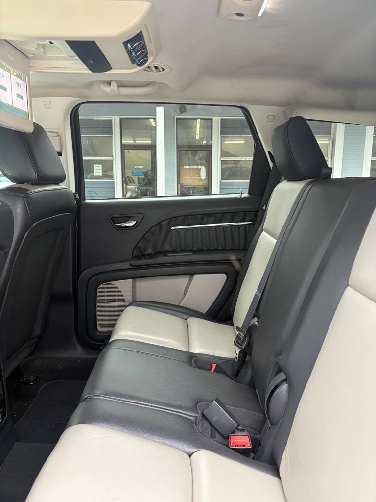 Used 2009 Dodge Journey R/T w/ Entertainment Group #2 AWD/4WD image 11