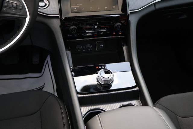 New 2026 Jeep Grand Cherokee Laredo X RWD image 14