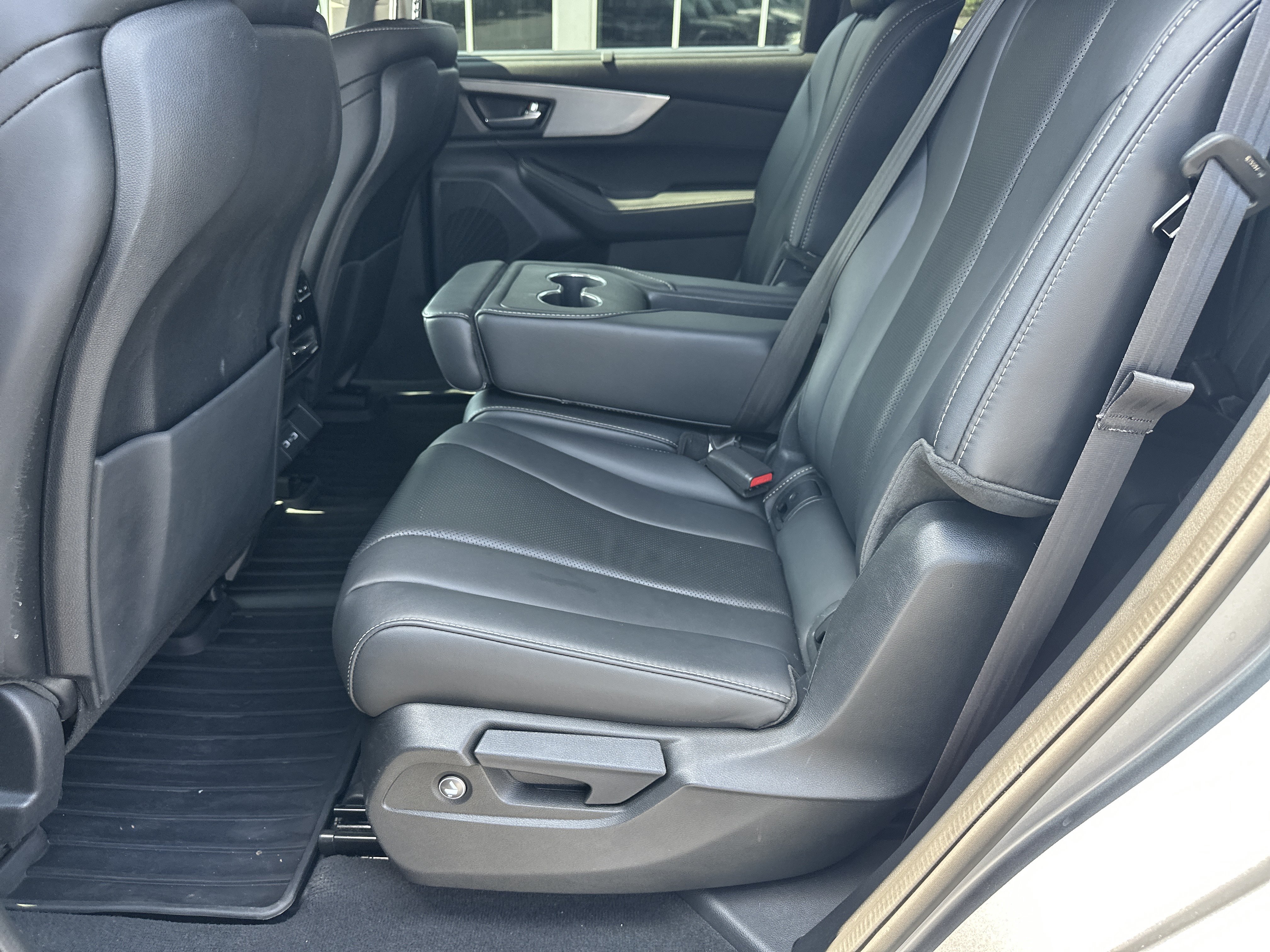 Used 2023 Acura MDX w/ Technology Package AWD/4WD image 23