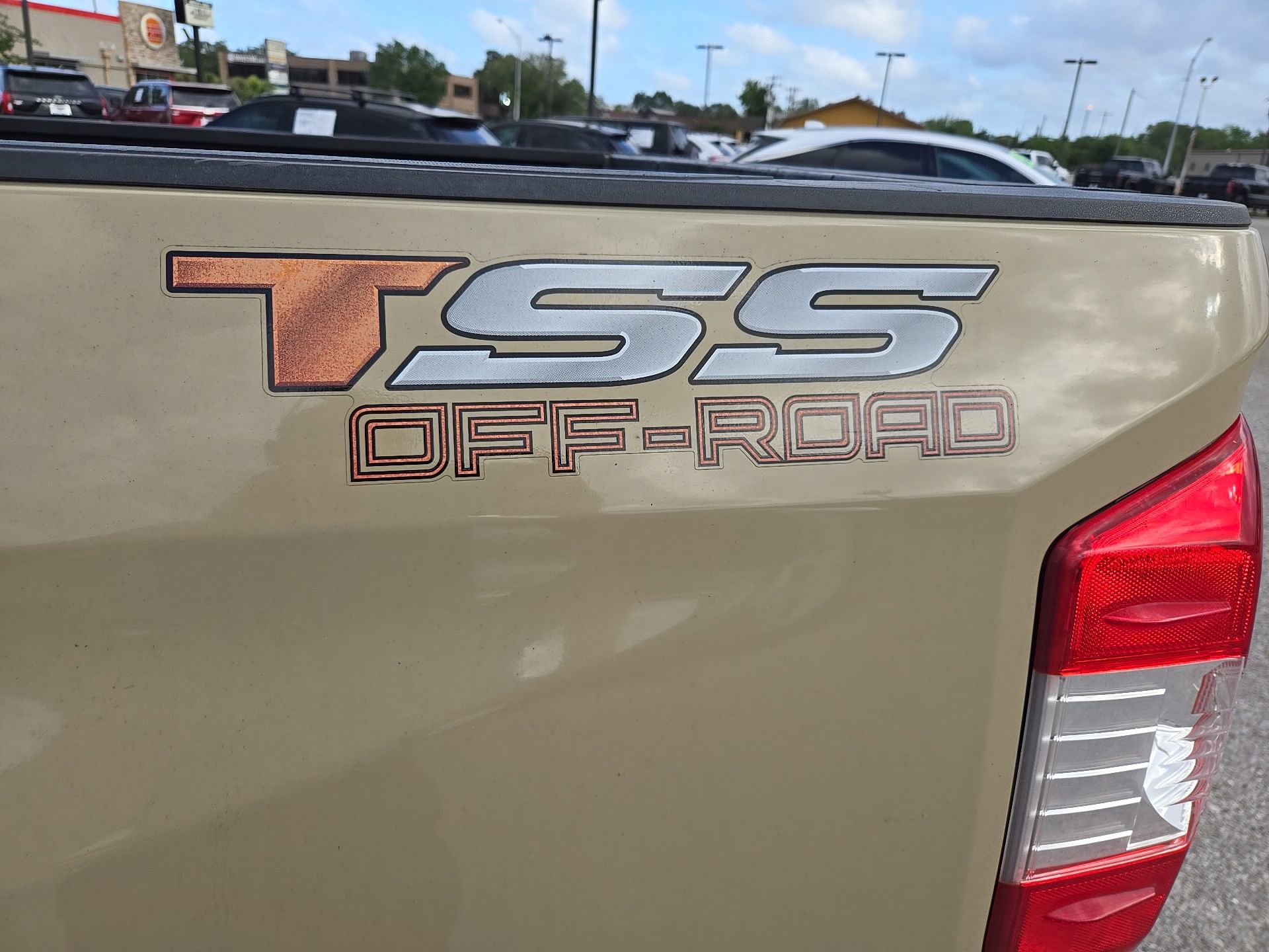 Used 2017 Toyota Tundra SR5 w/ SR5 Upgrade Package AWD/4WD image 13