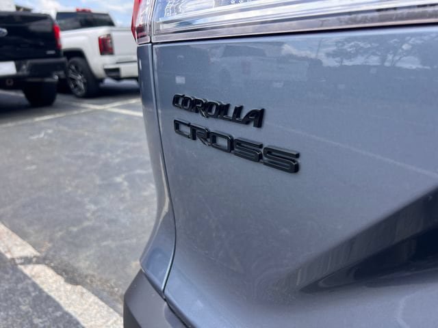 Used 2024 Toyota Corolla Cross AWD Hybrid image 30