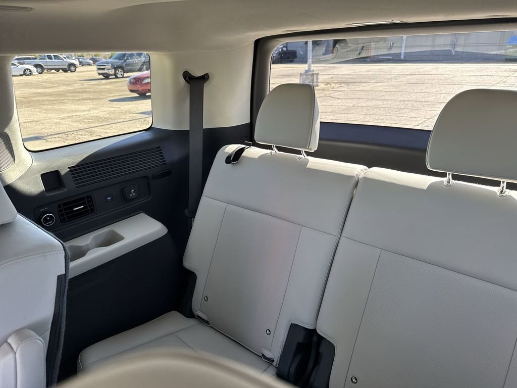 Used 2025 Hyundai Santa Fe Calligraphy image 30